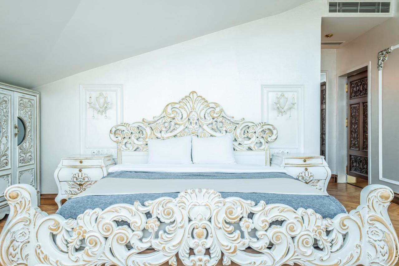 Sakine Hanim Mansion * Istanboel